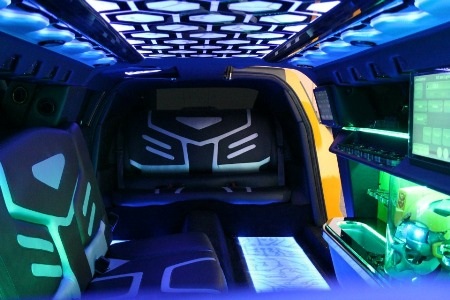 Camaro phiên bản Transformers độ kiểu limousine | Báo Dân trí
